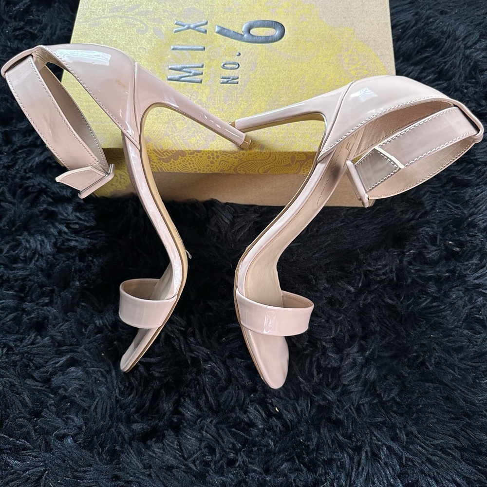 Nude pleather heels size 9.5